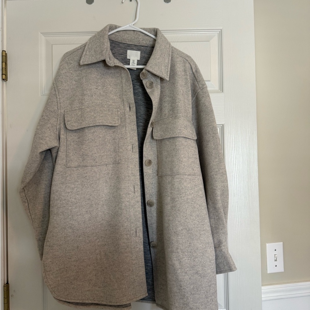 H&M Gray Button-Up Shacket